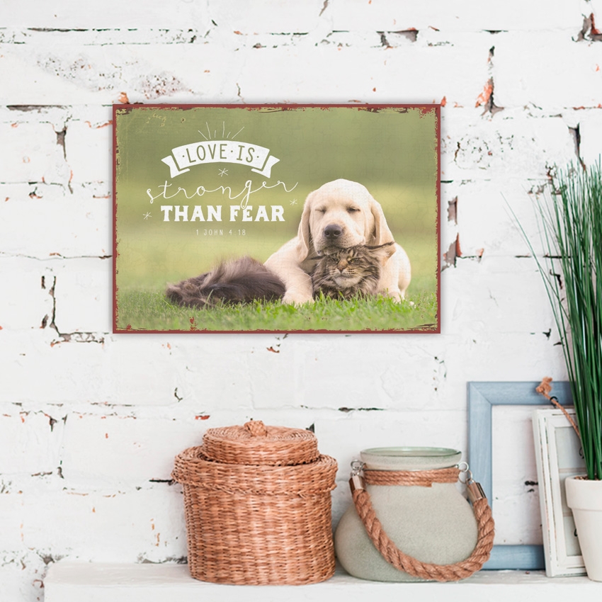 Metallschild klein - Love is stronger Metallschild klein - Love is stronger